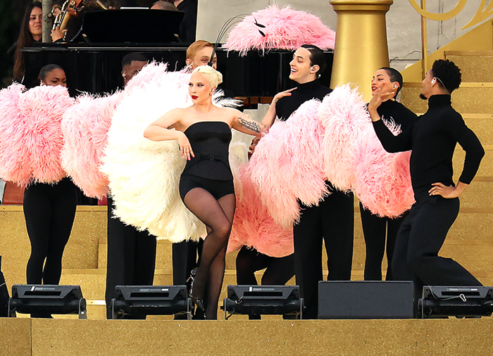 THE TRASH REPORT: Beyonce's with Harris, Celine's in Paris